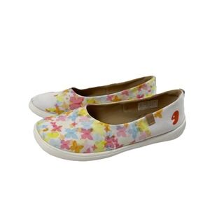 UIN Slip On Shoes Canvas Comfortable "Painted Butterflies" Women's Size 7 EUC